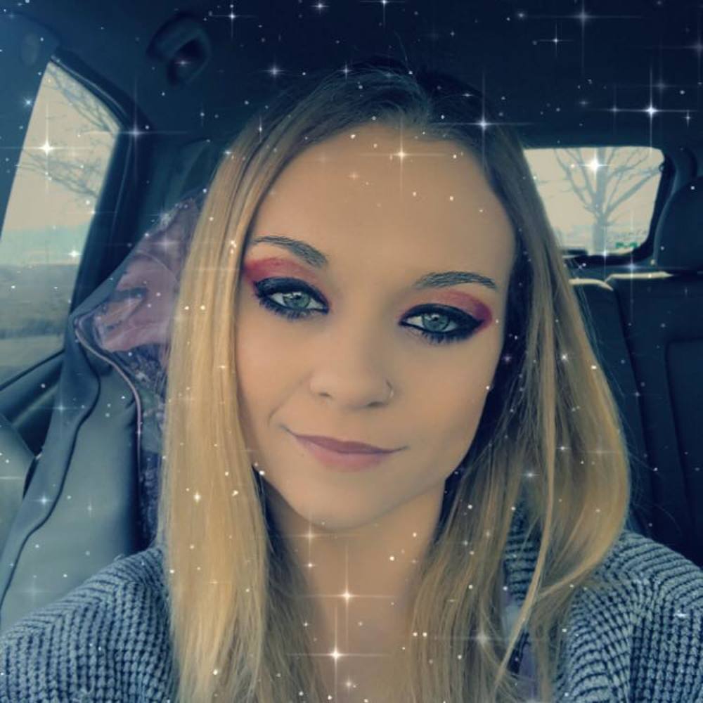 Meet your Posher, Nikki